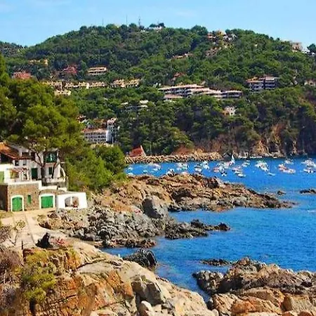 In Catalonia Near Cala Pedrosa Сasa de vacaciones