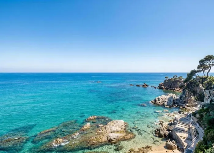 Сasa de vacaciones In Catalonia Near Cala Pedrosa Gerona